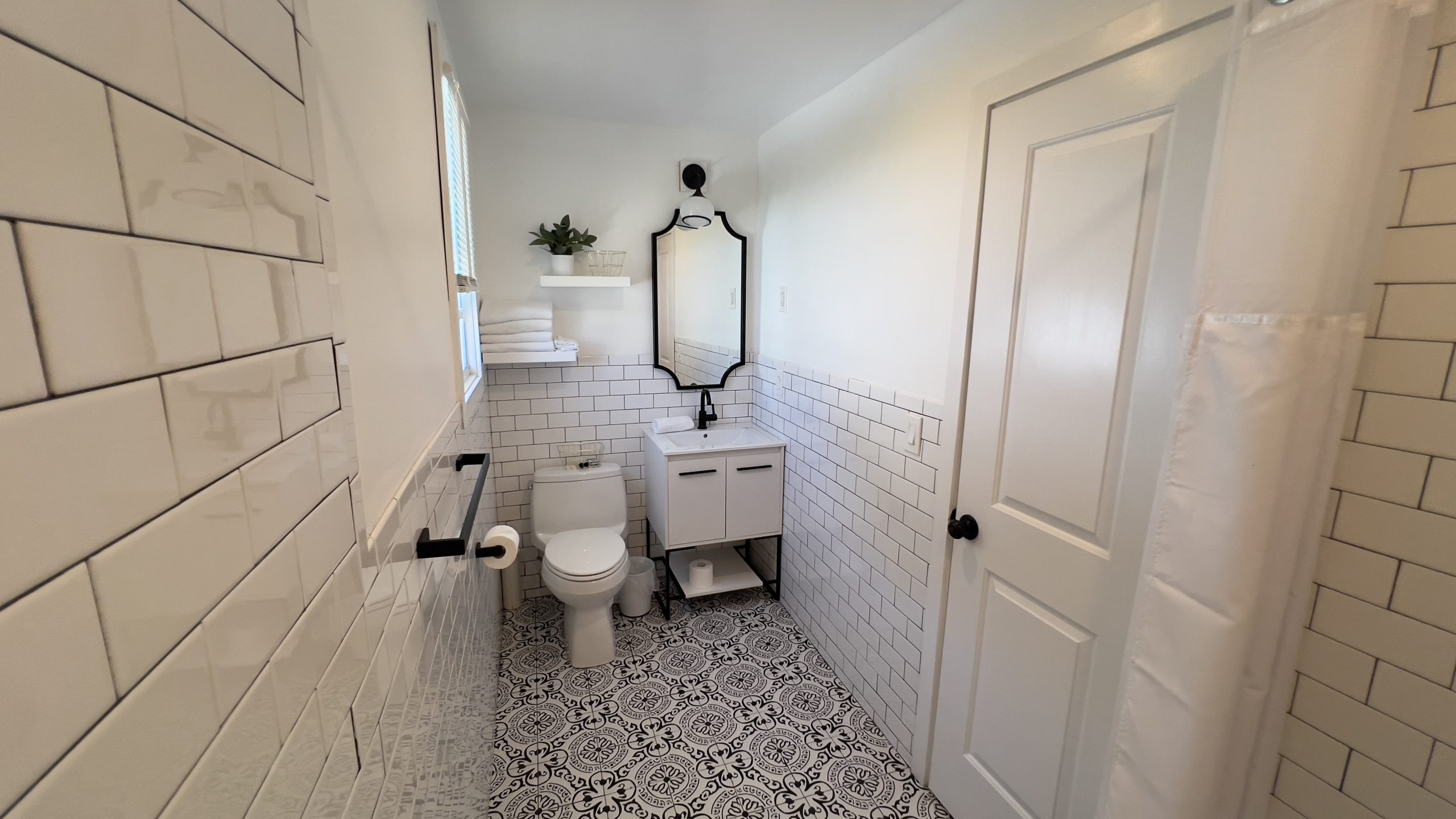 deluxe bathroom