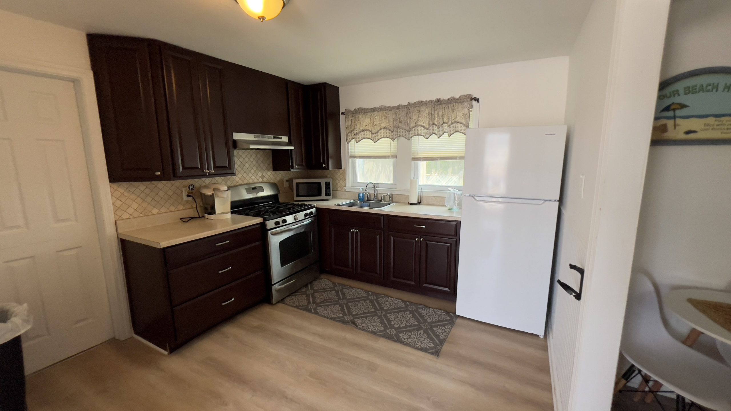 Point Pleasant Hotel Room with Kitchen